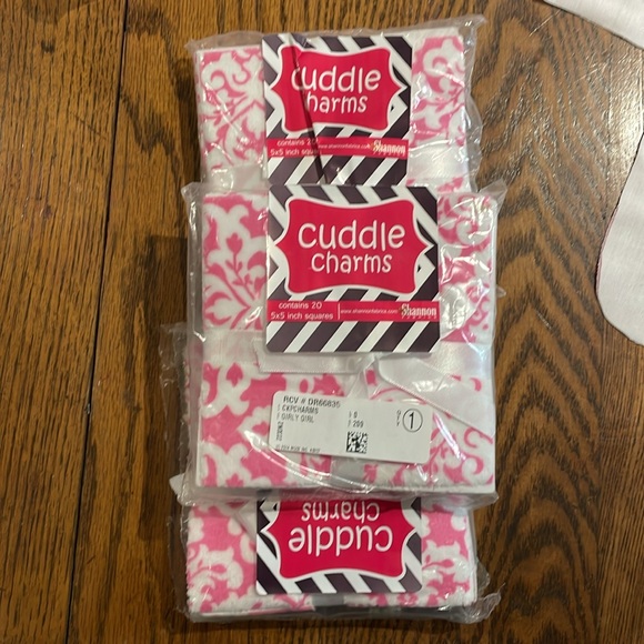 Cuddle Charm Packs - Picture 2 of 2